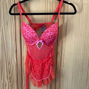 Victoria Secrets 36D